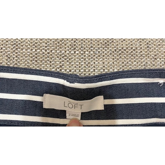 LOFT SPRING Striped Shorts Navy White Flat Front Women's Size 2 Casual Summer - Picture 3 of 7